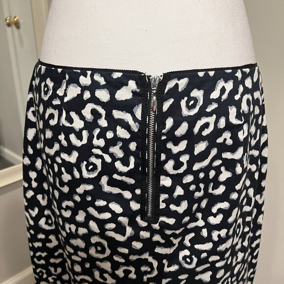White House Black Market Black and White Leopard Print Pencil Skirt, Size 10 - Picture 8 of 11